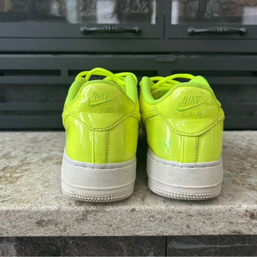 Nike Neon Yellow Women's Sneakers - Picture 5 of 7